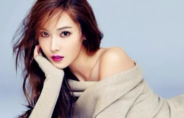 你知道郑秀妍退团的原因是什么吗?