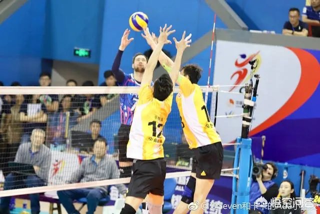 上海男排在4月1号决赛场战胜北汽男排,你怎样评价整场比赛?
