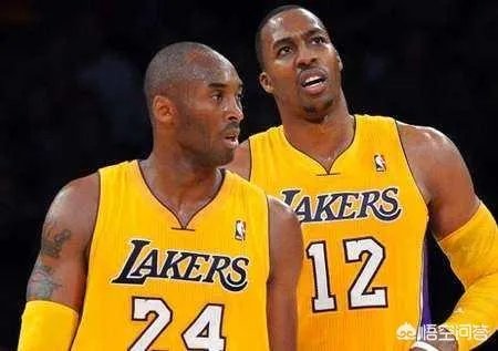 霍华德当年作势肘击科比,科比毫不退缩,他是毫无畏惧还是认为魔兽不敢肘击他?