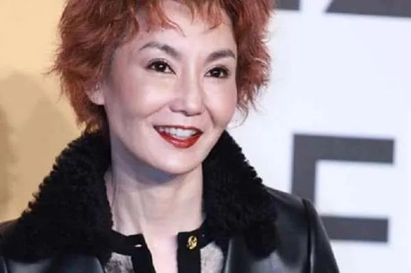 四大影后张曼玉：今57岁身材暴瘦穿地摊货，她过的究竟怎么样？