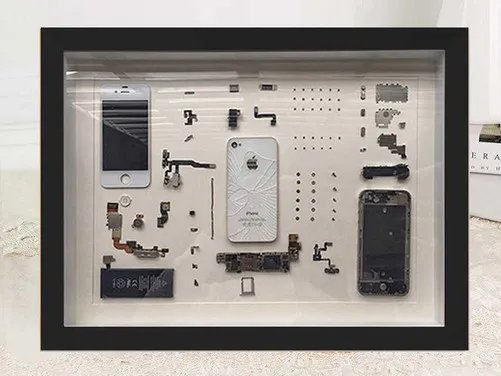 iPhone4被制成标本售卖 甚至还有人拿iPhone砌墙