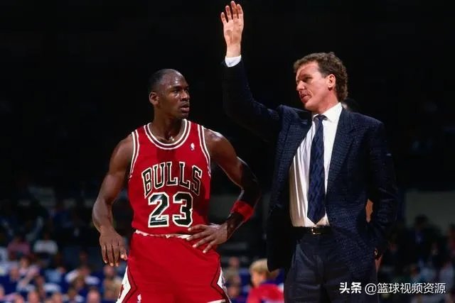 罗斯22岁MVP，科比谢幕战60分，乔丹35岁夺冠，詹姆斯连续8年总决赛，哪个最难完成？