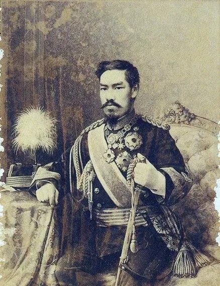 早年在日本，为什么人想吃肉就得偷偷摸摸的吃？