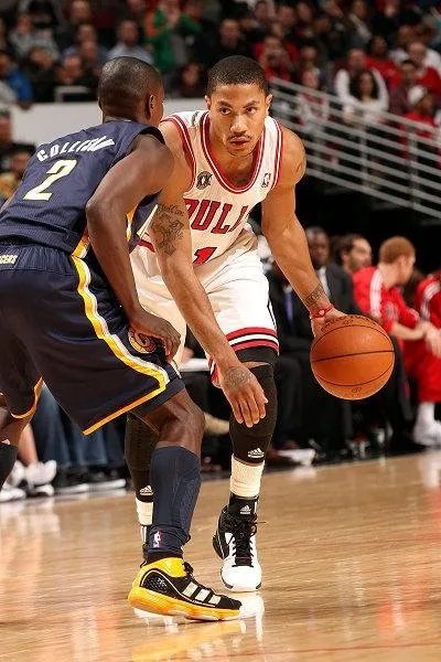 罗斯和隆多交手29次，谁的表现更好？