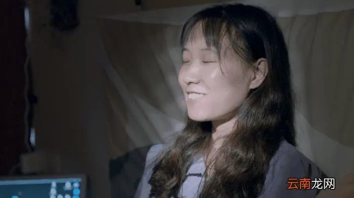 抑郁症最怕看到的图片，100个抑郁症女生的写真