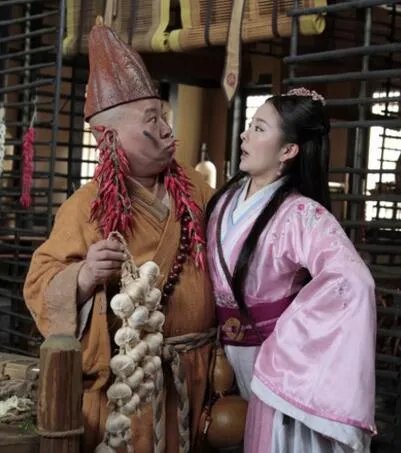 济公传郭德纲2013年开机 搭档种丹妮片场欢乐多