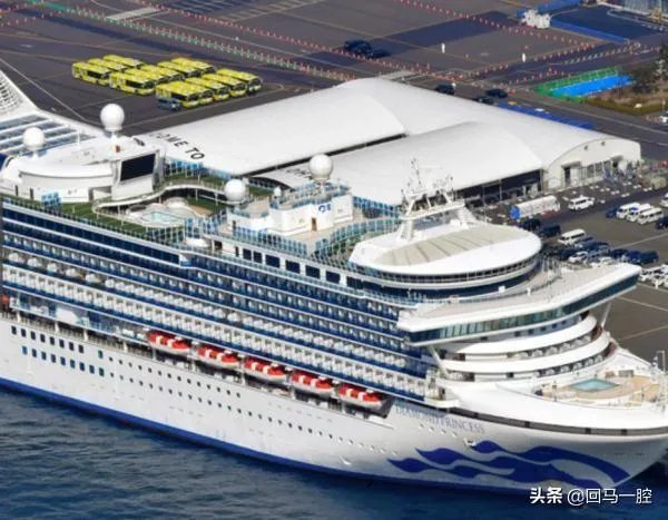 美国的航母在海上,为何会有病毒?