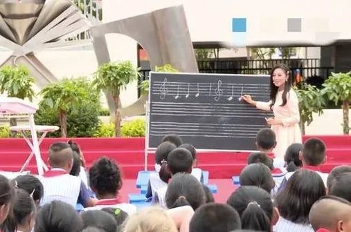 玖月奇迹王小玮宣布离婚后首现身，她状态怎么样