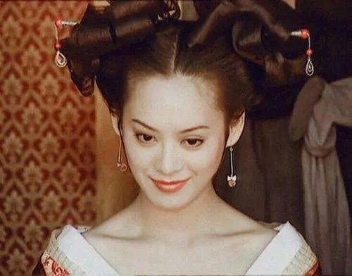 创4选手问宁静为什么要退团，她是如何回应的