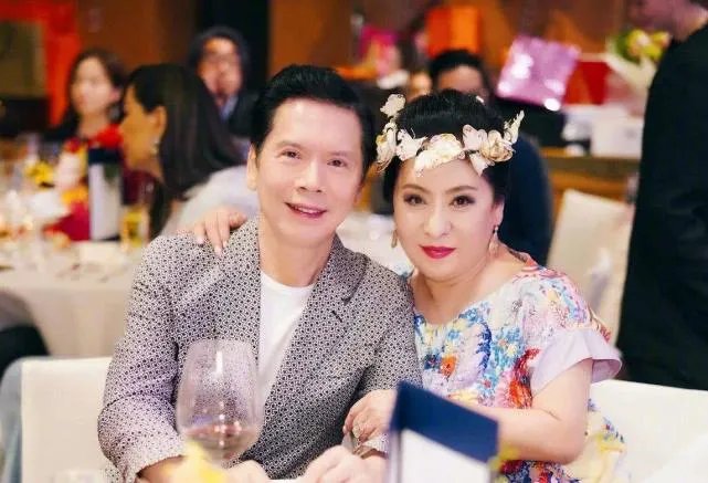 向华强第一个老婆丁佩