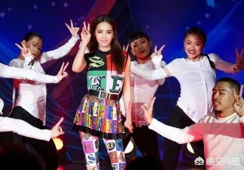 你觉得哪家电视台的2019年元旦跨年晚会最好看？