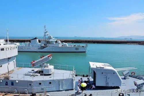 055大驱入列，舷号101，我军历史上用过101舷号的军舰有哪几艘？有什么故事？