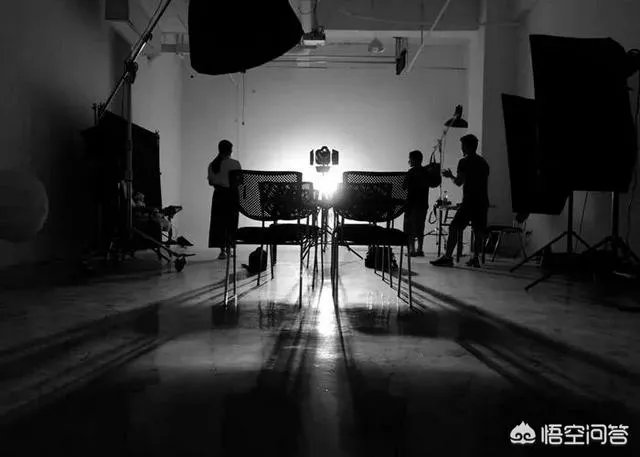 想学习摄影,去培训机构好还是自学好?