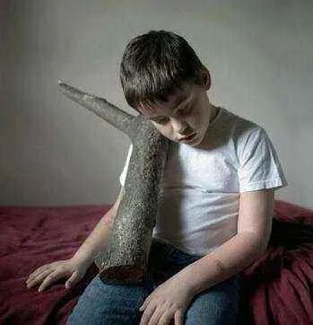 成年人患自闭症的表现有哪些?