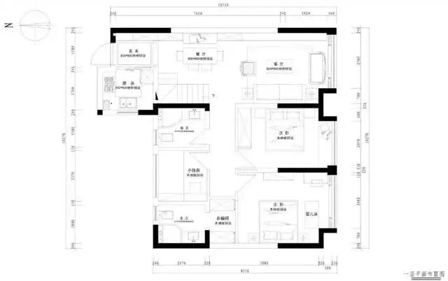 180㎡带庭院的中式原木风,客厅背景墙太美了!