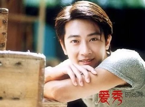 有哪些明星年轻时的颜值被低估了?