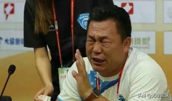 保定容大足球俱乐部宣布撤销，退出中乙联赛，并决定准备将中国足协告上法庭，你怎么看？