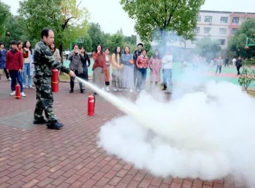 灭火器的使用顺序是什么