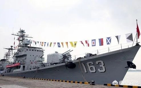 055大驱入列，舷号101，我军历史上用过101舷号的军舰有哪几艘？有什么故事？
