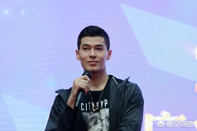 为什么阿不都沙拉木不在新疆男篮的注册名单之中,他下赛季是不是打不了CBA了?