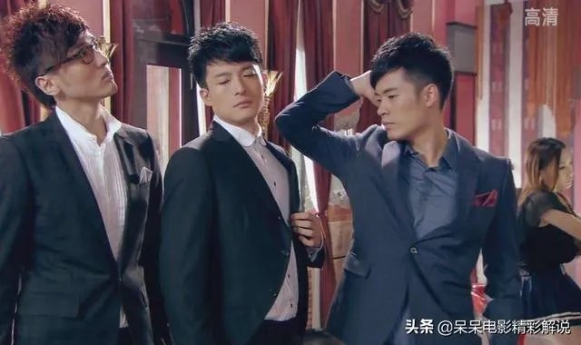 《爱情公寓》一到四季吕子乔的收入来自哪啊？