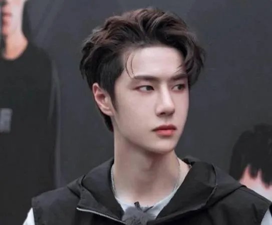 王一博受伤做核磁共振,王一博星座是什么及资料