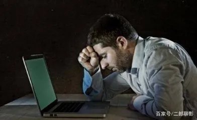 常州29岁小伙连续熬夜加班突发中风，身体出现了哪些症状？