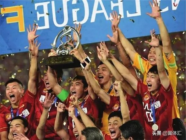 怎么评价恒大亚冠联赛半决赛次回合发布的海报“信念之光”？