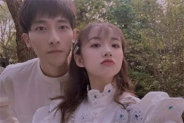 刘阳回应后阿沁朋友再曝光，刘阳与小三在杭州逛街？