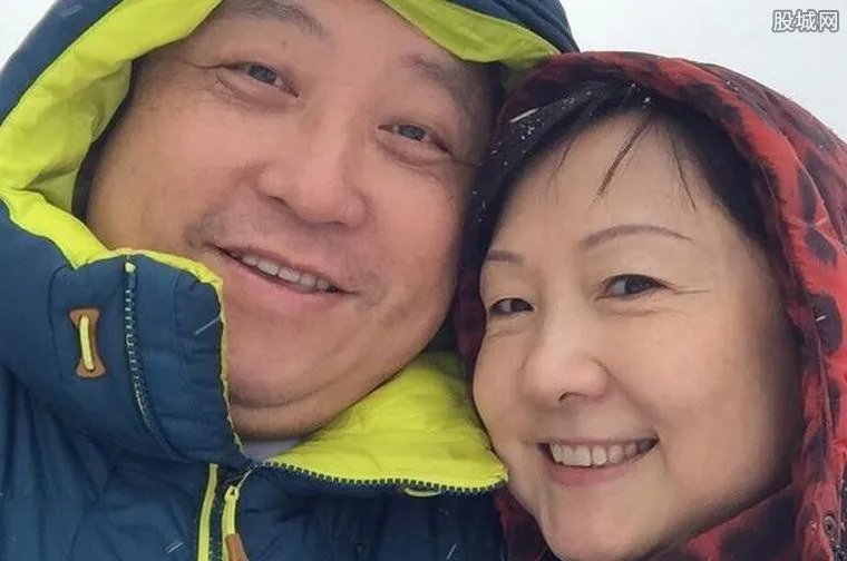 王晶老婆是谁 王晶老婆叫什么名字？