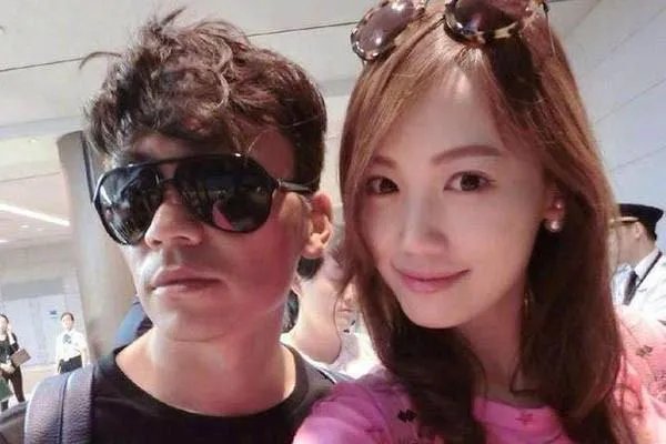 马蓉没有正规收入，靠离婚分得巨额财产能维持多久呢？