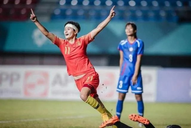 中国女足能进奥运吗？若进，女子三大球全进了，男子呢？