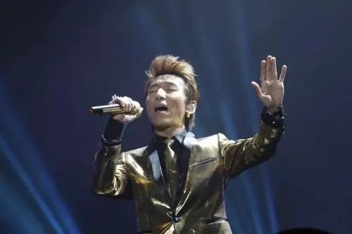 解散“羽泉”离婚白百何，中年发福的陈羽凡为何还有人爱？