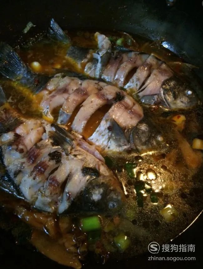 荷香鲫鱼怎么做