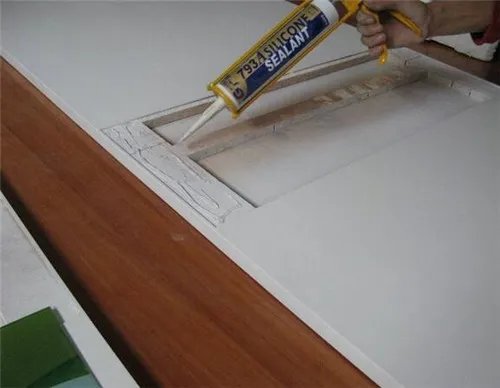 如何让玻璃胶快速干