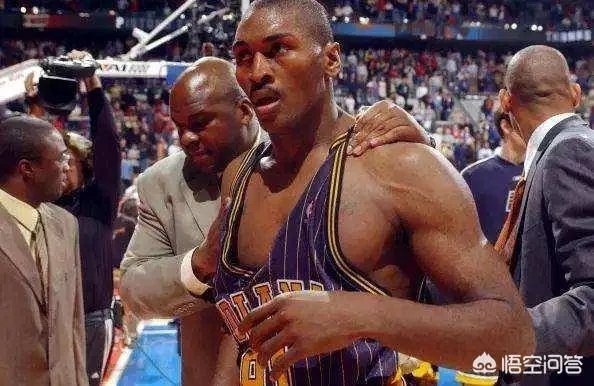 巅峰时期的阿泰斯特是什么级别的球员？可以比肩现在的谁？