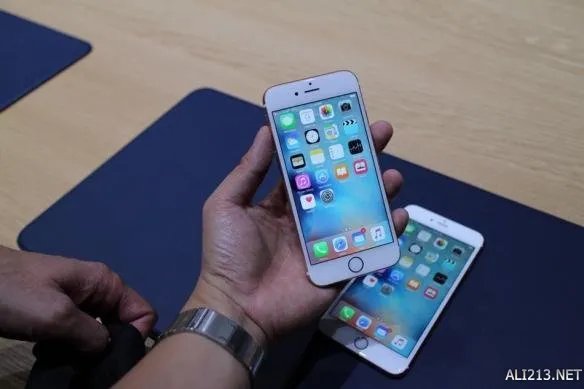 苹果新品iPhone 6S真机图赏 玫瑰金还是挺好看的