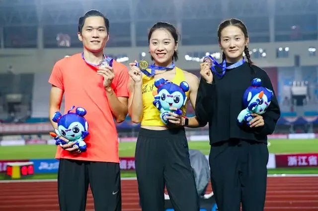 女排名将男性特征太明显，如今被认定为男性了吗？