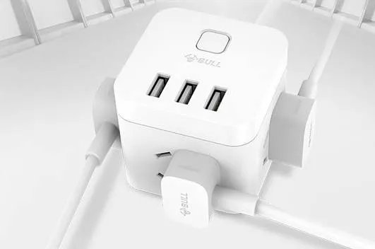多功能桌面插座款式推荐  超颜值多功能桌面插座