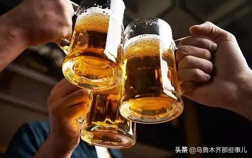 如何看待3男子黄瓜配花生米喝117瓶啤酒？