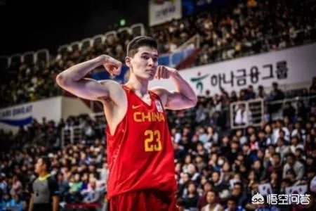 为什么阿不都沙拉木不在新疆男篮的注册名单之中,他下赛季是不是打不了CBA了?