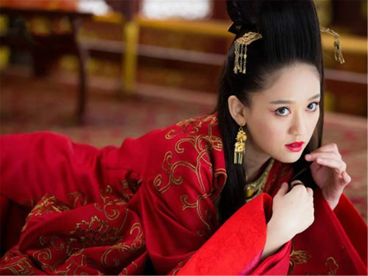 陈乔恩坚持寻找真爱，多年未谈恋爱，最近喜讯快要来了吗？