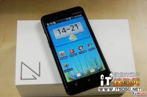 备受争议的军工级 长虹V7石家庄990元