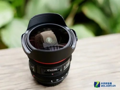超广角的奇妙世界 6款佳能广角镜头推荐