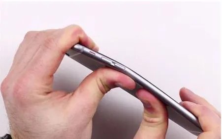 iPhone 6s弯曲变形了怎么办？