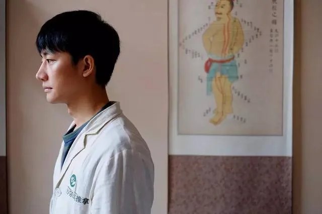 黄轩拍了很多大导演的电影为什么粉丝量还是那么少？