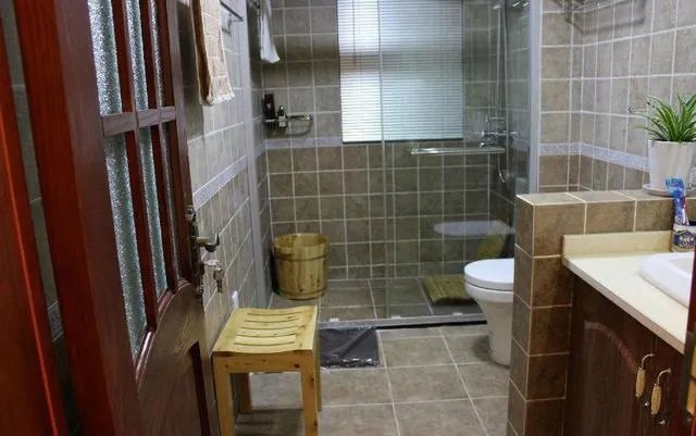 新房装修只是在阳台砌堵墙，想不到大家纷纷模仿