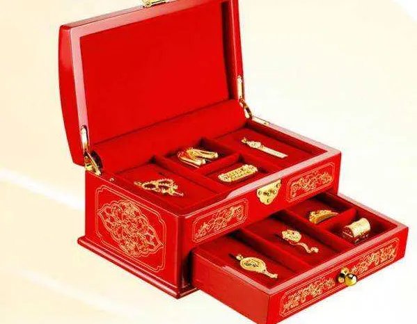 结婚压箱底要放内衣吗 结婚压箱衣服忌讳什么颜色吗