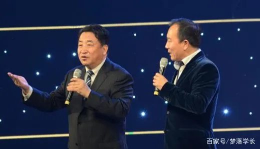 侯耀文已经离世13年，被戴志诚夺走的美女老婆，如今过的怎么样？