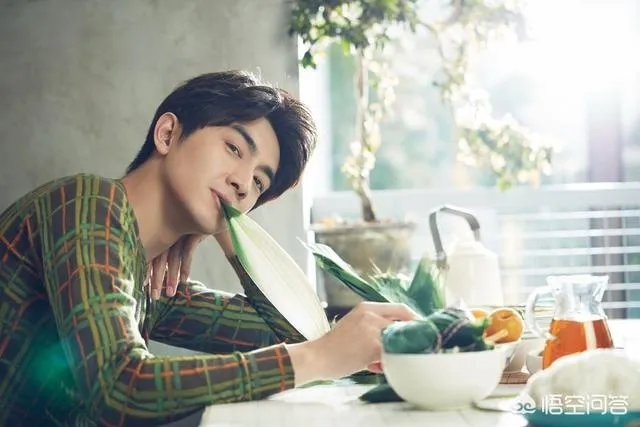 都说“北电出美女,中戏出戏骨,上戏出校草”,上戏够得上明星“校草”的都有谁?